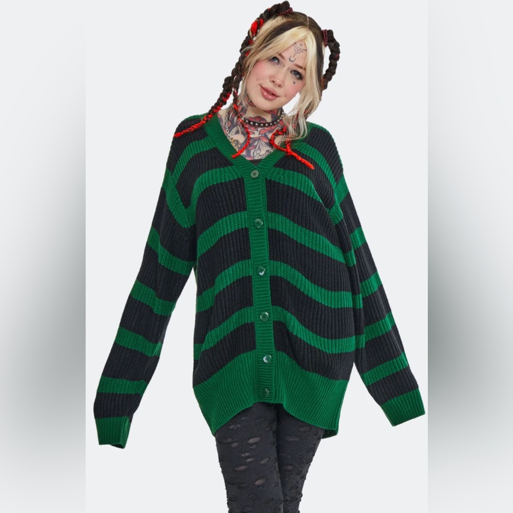GREEN STRIPED OVERSIZED CARDIGAN